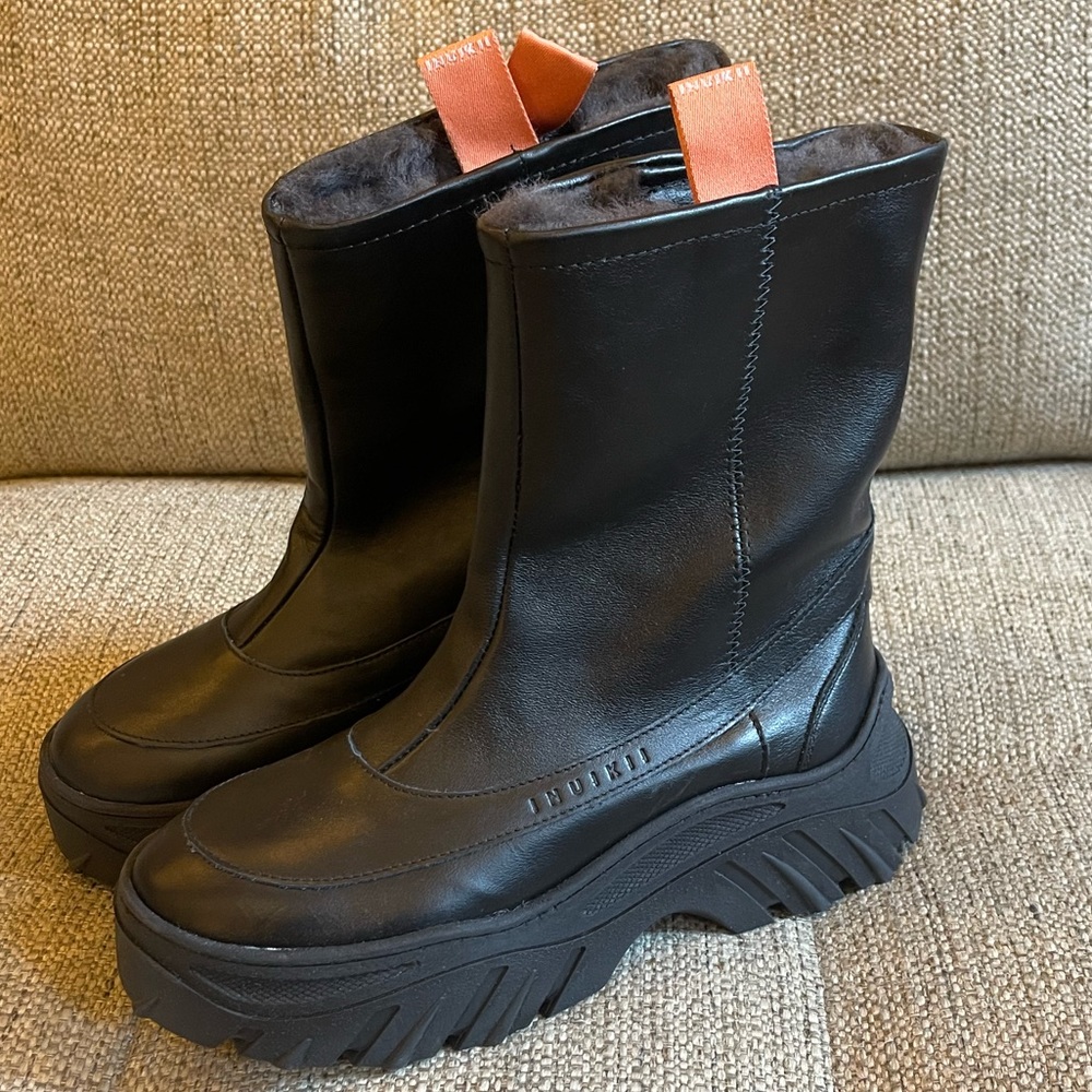 Inuikii leather and shearling winter boots